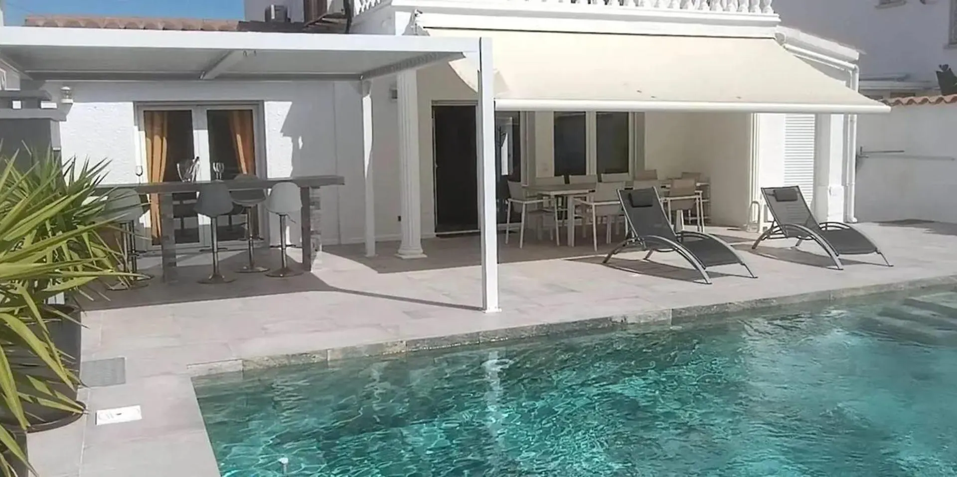 Welcoming Villa In Empuriabrava With Private Pool