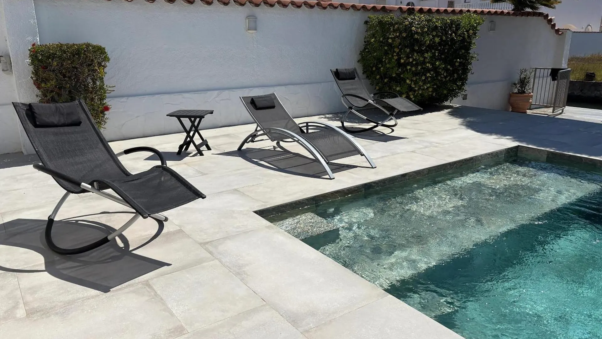 Welcoming Villa In Empuriabrava With Private Pool Spagna